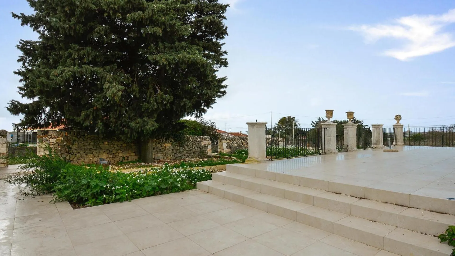 Nice Home In Ragusa With House A Panoramic View Italy